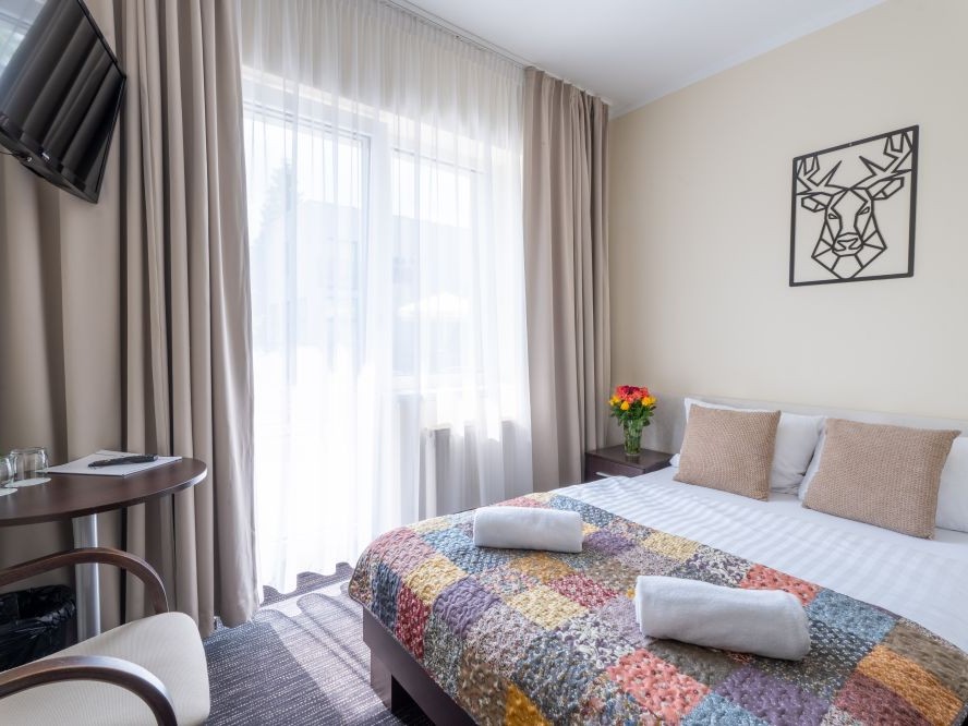 cropped-park-poniwiec-resort-pokoje-37568-1-10