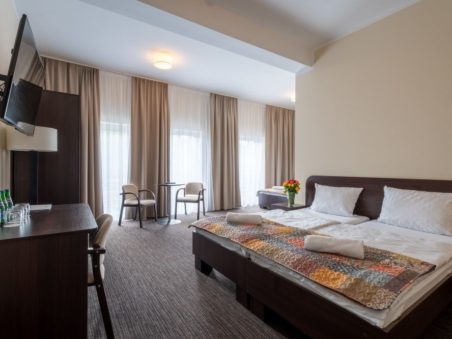 cropped-park-poniwiec-resort-pokoje-37571-1-24